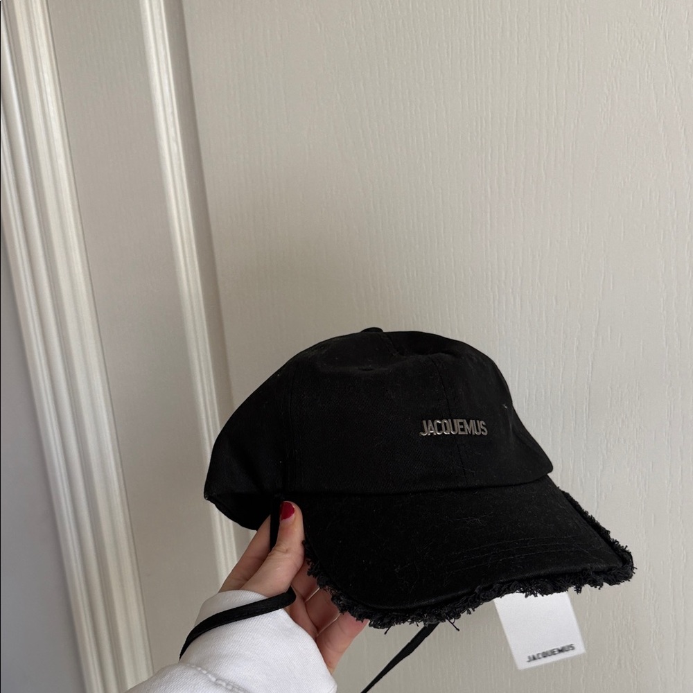 Jacquemus Black Frayed Brim Baseball Cap super cute brand new!